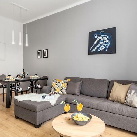 Apartman DeArk Appartement Rijeka Buitenkant foto
